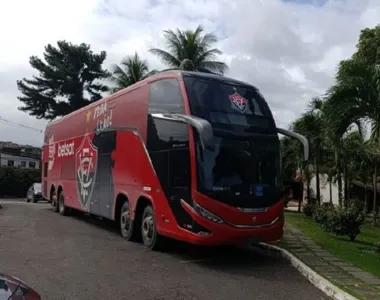 Ônibus antigo servirá categorias de base, afirmou Fábio Mota