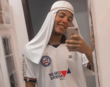 Estudante Caio Mendes, deixou de torcer para o Vitória e passou a torcer para o Bahia