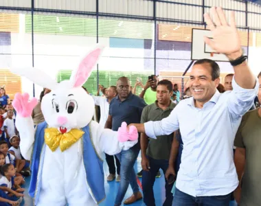 Ao longo do dia, foram distribuídos mais de 150 mil ovos de Páscoa e caixas de chocolate