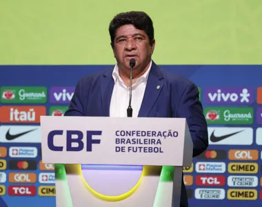 Presidente da CBF discursa antes da revelação dos atletas convocados para a Seleção Brasileira