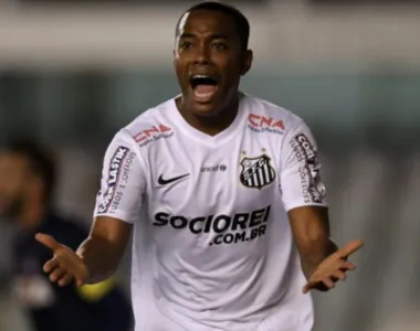 Robinho está preso desde 21 de março