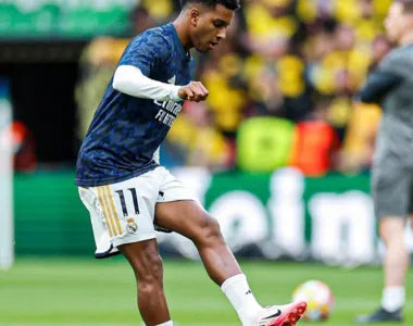 Rodrygo no aquecimento para a final