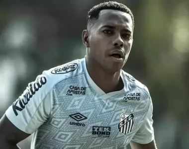 Robinho com a camisa do Santos FC