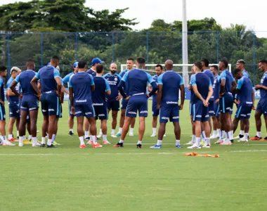 Técnico Rogério Ceni relacionou 24 jogadores