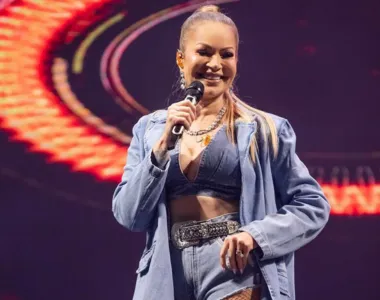 Agenda de show de cantora baiana foi cancelada por recomendações médicas