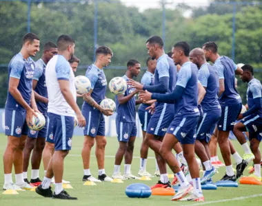 Atletas durante atividade na Cidade Tricolor