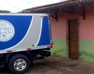 Bandidos invadiram a casa para cometerem o crime