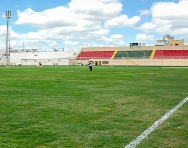 Estádio é sempre muito criticado por conta da situação do gramado