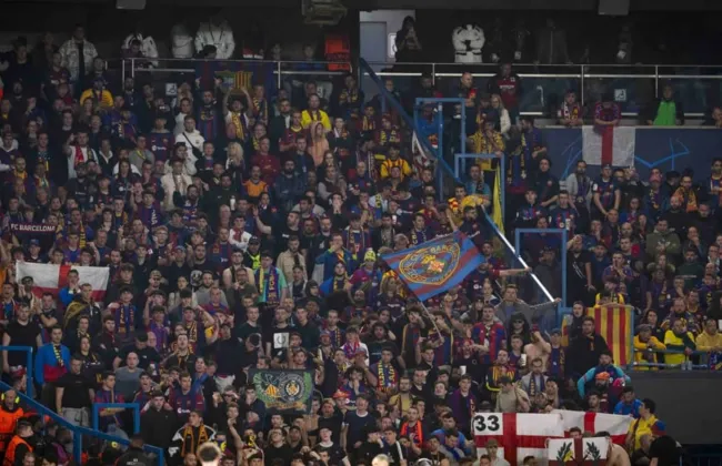 Imagem ilustrativa da imagem Barça recebe multa por insultos racistas de torcedores contra Vini Jr