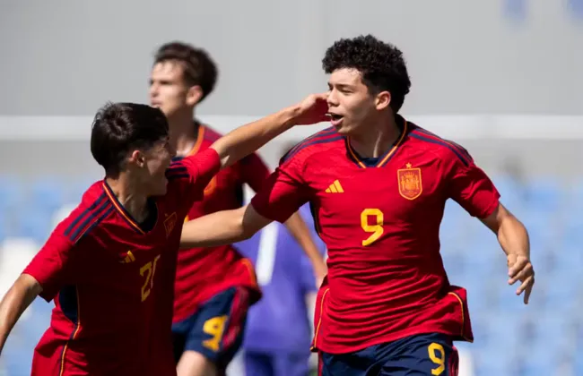 Imagem ilustrativa da imagem Filho de Marcelo mete gol em título da Espanha sub-15