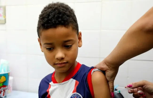 Imagem ilustrativa da imagem Mais 154 municípios no Brasil ganham vacinação contra a Dengue