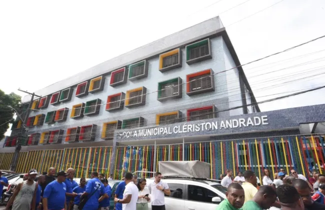 Imagem ilustrativa da imagem Prefeitura entrega maior escola de Salvador; saiba mais