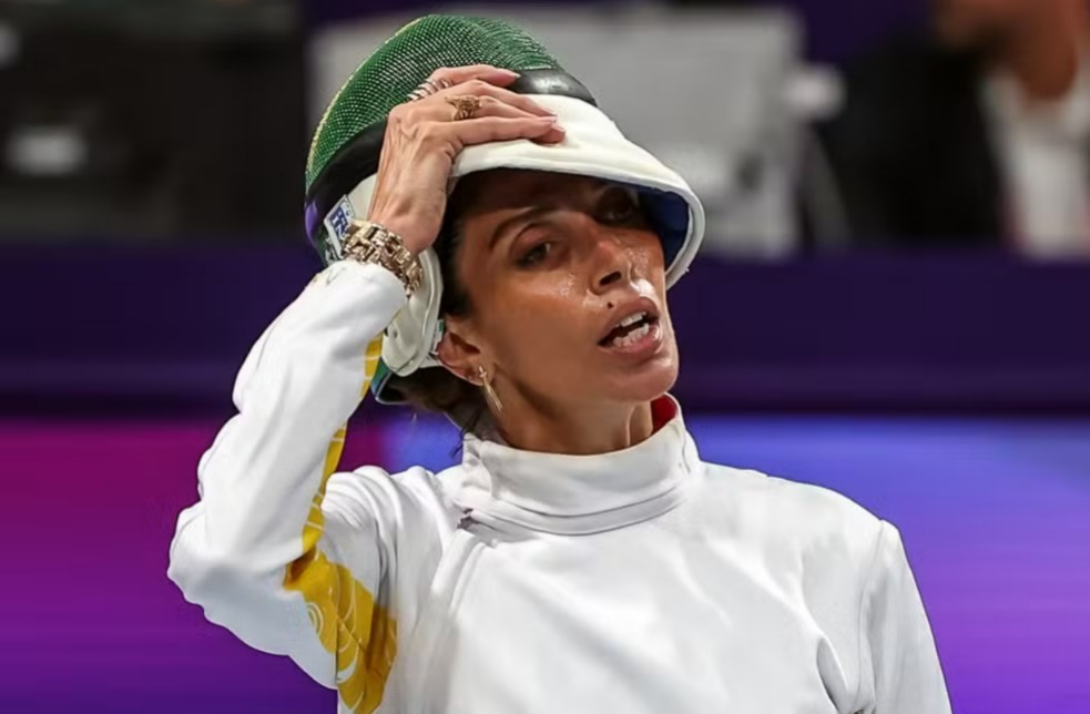 Imagem ilustrativa da imagem Caos em Paris? Atleta brasileira com tumor dá 'pt' e chuva 'derruba' skate