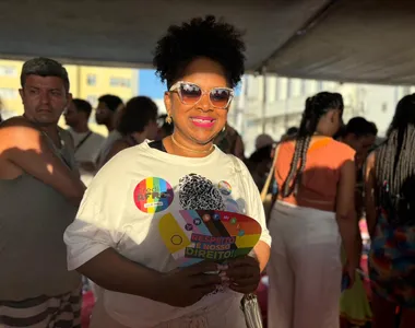 Tricia Calmon faz um trabalho em defesa dos direitos LGBTQIAPN+