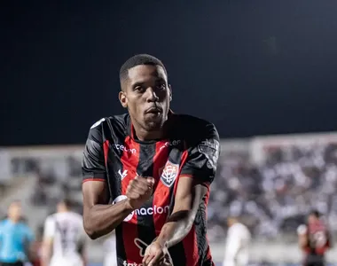 Iury Castilho, atacante do Vitória