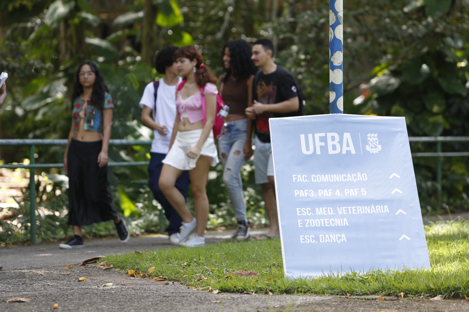 Semestre em curso está atrasado e só será finalizado em setembro