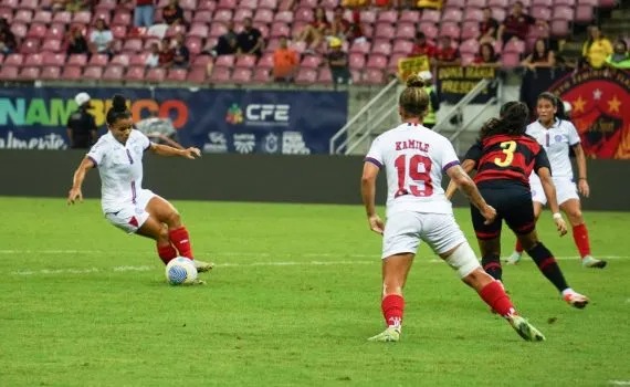 Tricolor vence o Sport fora de casa