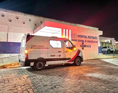 Vítimas foram levadas ao Hospital Português da cidade