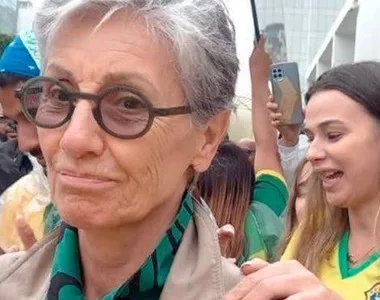 Atriz se envolveu em polêmicas por posicionamento político