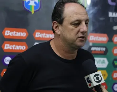 Treinador comentou sobre a importância de Thaciano no elenco