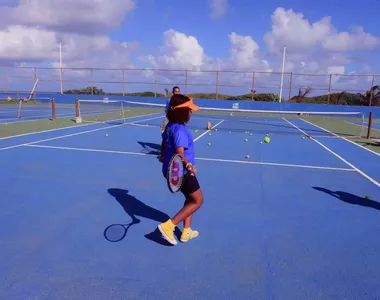 Aulas de tênis serão gratuitas