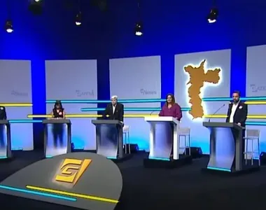 Debate político aconteceu na noite deste domingo (1º)