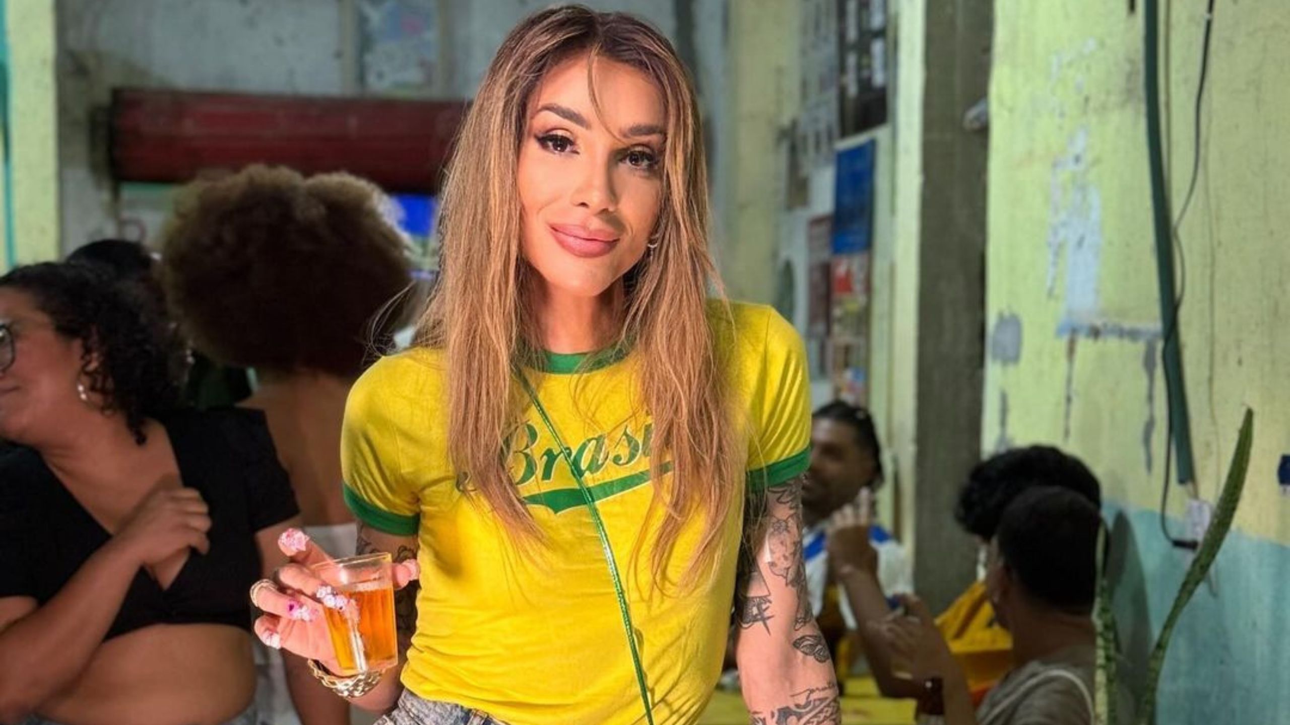 Maya Massafera no Samba de São Lázaro, em Salador