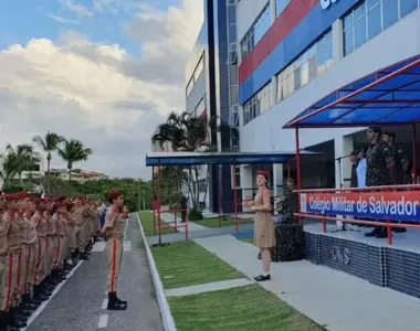 Estudantes do Colégio Militar reunidos