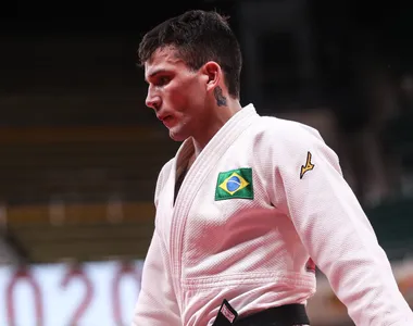 Judoca saiu bem abalado da disputa