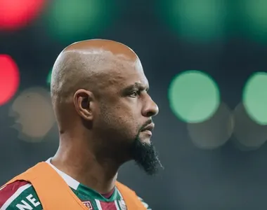 Felipe Melo foi acusado pela vizinha