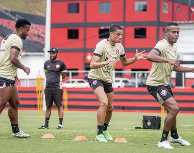 Elenco rubro-negro está pronto para encarar o Juventude no Barradão