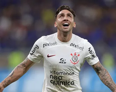 Gustavo Mosquito rescindiu com o Corinthians e agora pode estrear pelo Vitória