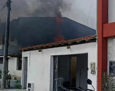 Alguns moradores passaram mal com a fumaça formada