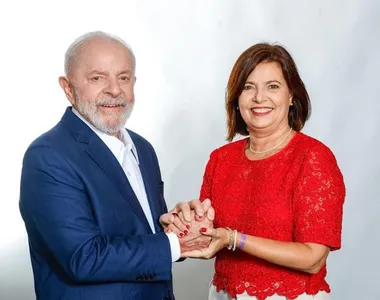 Lula está 'colado' com Adélia Pinheiro