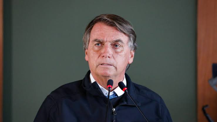 Bolsonaro planejava perseguir oposição