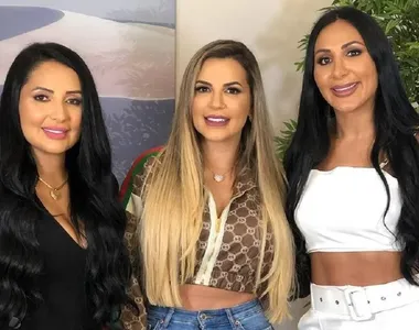 As irmãs dela, Dayanne e Daniele, prometeram uma motocicleta 0km a dois seguidores de Deolane