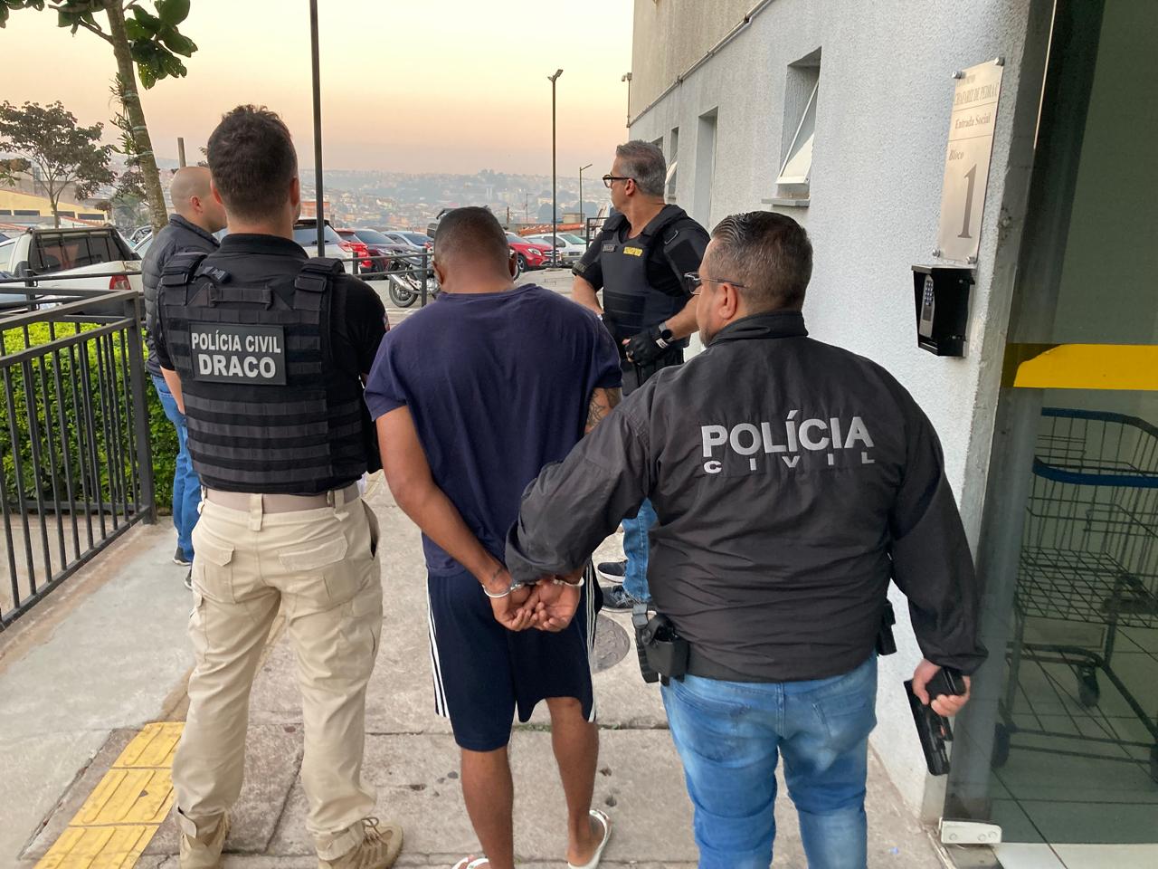 Edmilson dos Santos, vulgo 'Motoboy', foi localizado e preso nesta terça-feira (11)