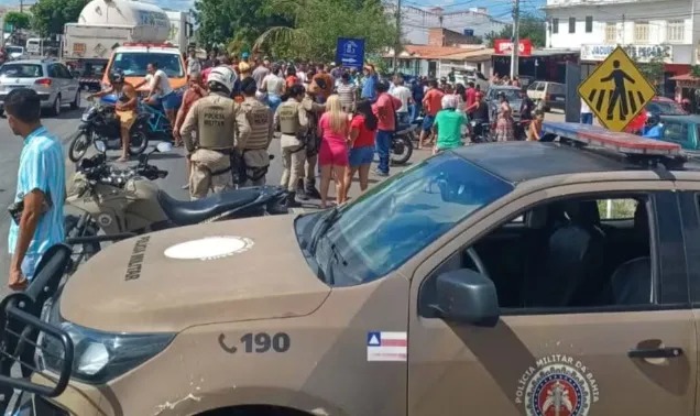 Mulher estava aprendendo a 'andar de moto'