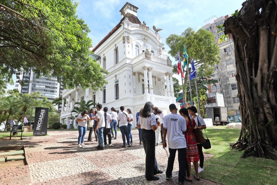 Lançamento do programa aconteceu em evento realizado na área externa do Museu de Arte Contemporânea da Bahia (MAC).