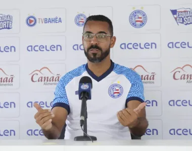 Comandante recém-contratado concede sua primeira coletiva