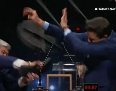 Datena deu uma cadeirada em Pablo Marçal durante debate realizado na TV Cultura