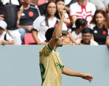 Flaco López marcou o gol da vitória palmeirense