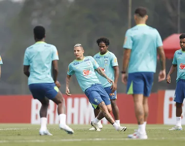 Treino da Seleção contou com Endrick entre os titulares