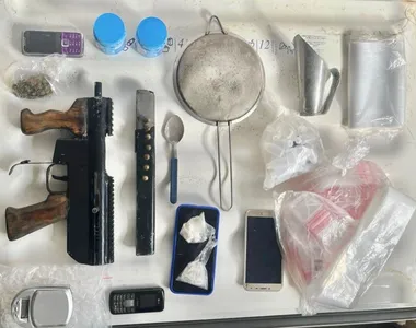 Materias para o tráfico também foram apreendidos