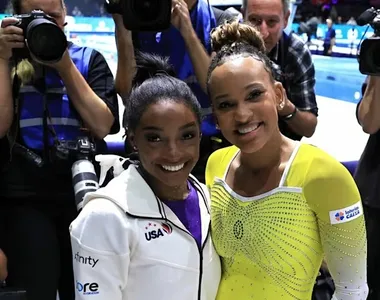 Simone Biles e Rebeca Andrade em Tóquio 2020