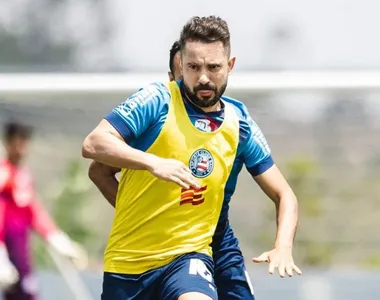 Everton Ribeiro em treino do Bahia nesta sexta-feira (6)