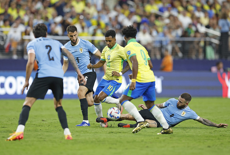 A ação tem ligação à eliminação precoce do Brasil para o Uruguai, nas quartas de final da Copa América