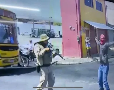 Manifestação aconteceu na strada do Derba nesta segunda-feira (16)