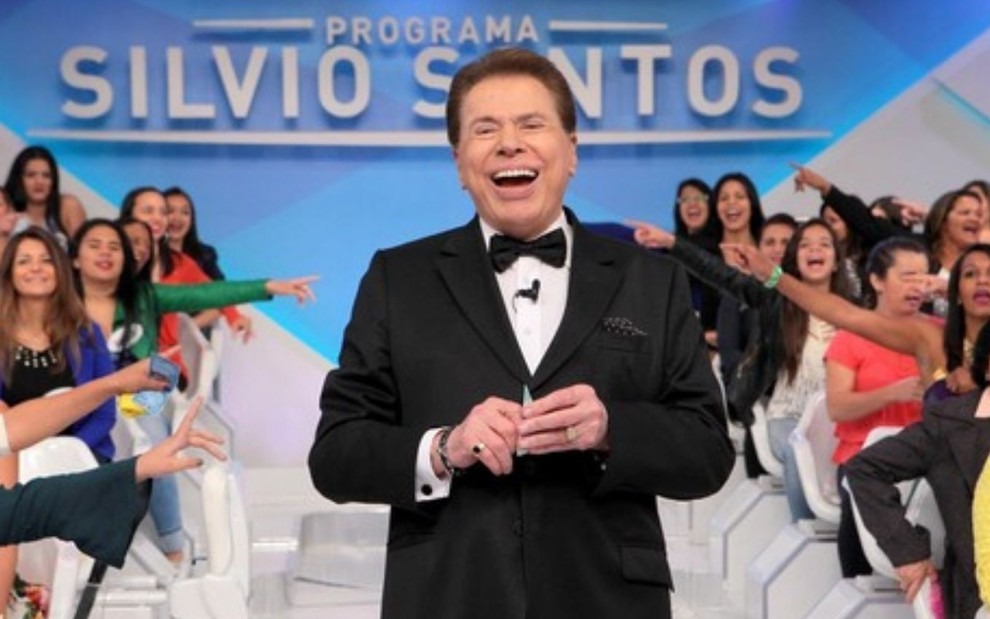 Aos 93 anos, dono do SBT está internado há cerca de duas semanas