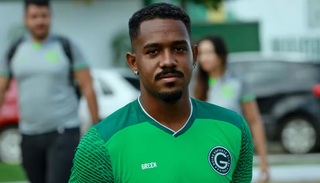 Novo reforço do Vitória desembarca na Toca do Leão nos próximos dias